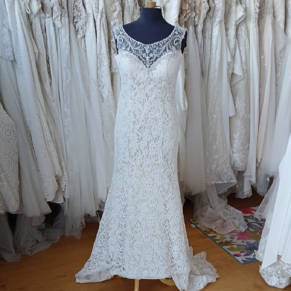 Beautiful lace wedding dress